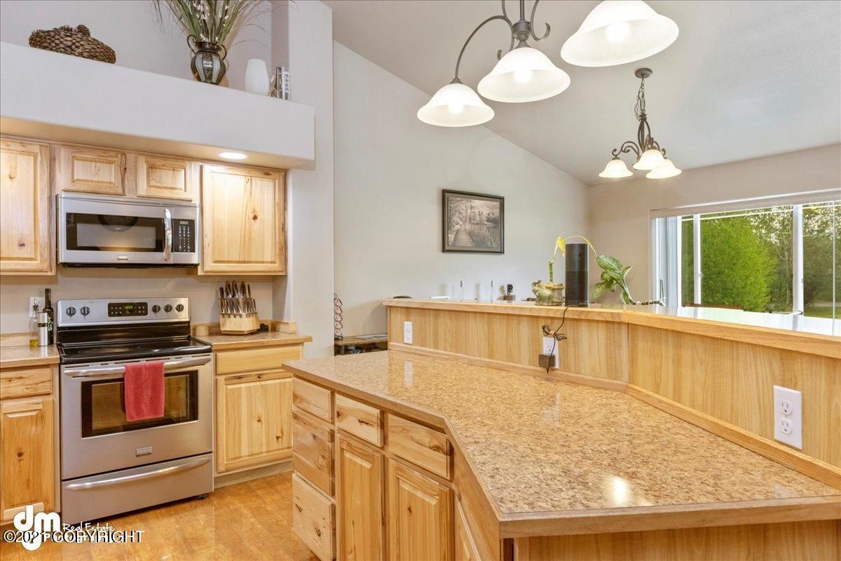 4001 E Ruth Dr, Wasilla, AK 99654